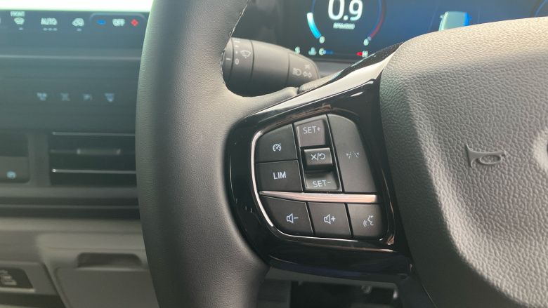 Ford Transit Custom 280 L2 Diesel Fwd 2.0 EcoBlue 136ps H1 Van Limited Auto